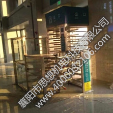 安江站矩形半高護欄