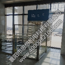 西渡站矩形、半高單向門和護(hù)欄